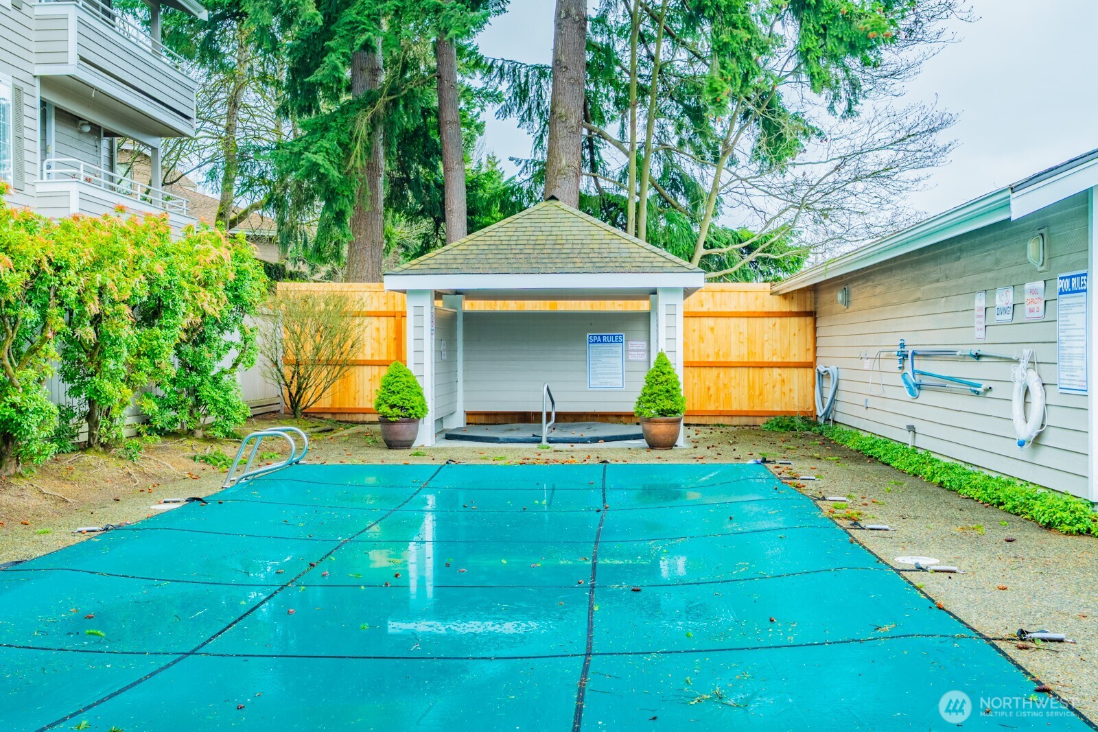 property viewer photo 16