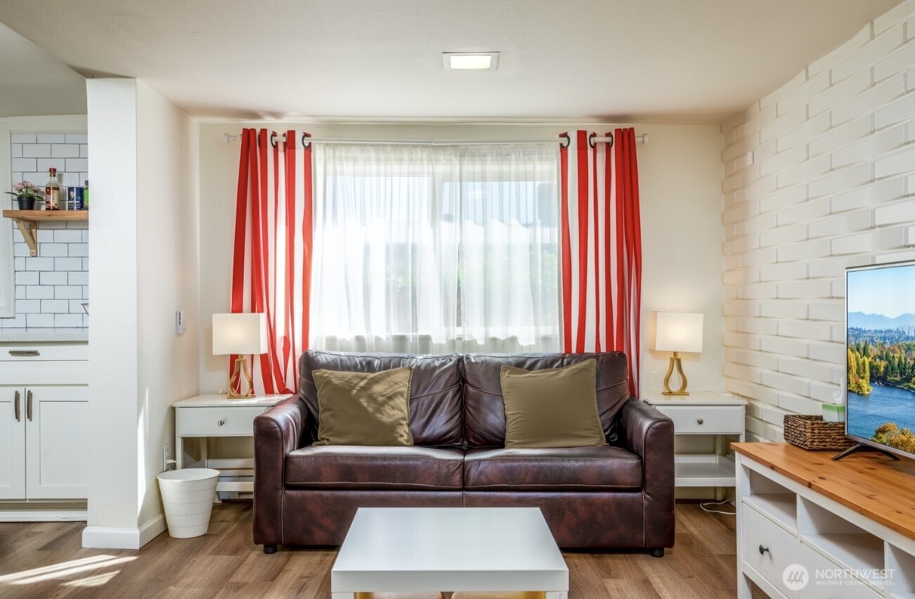 property viewer photo 12