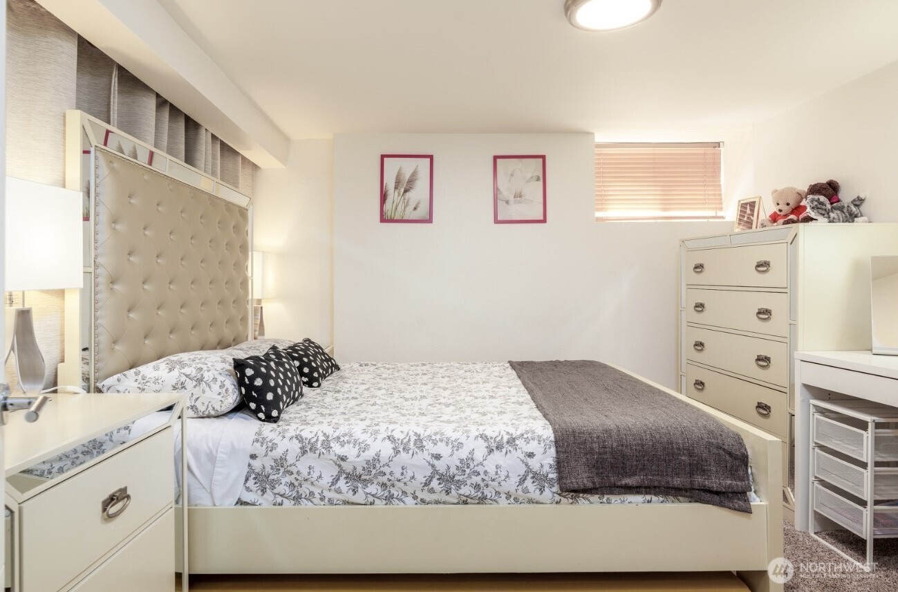 property viewer photo 13