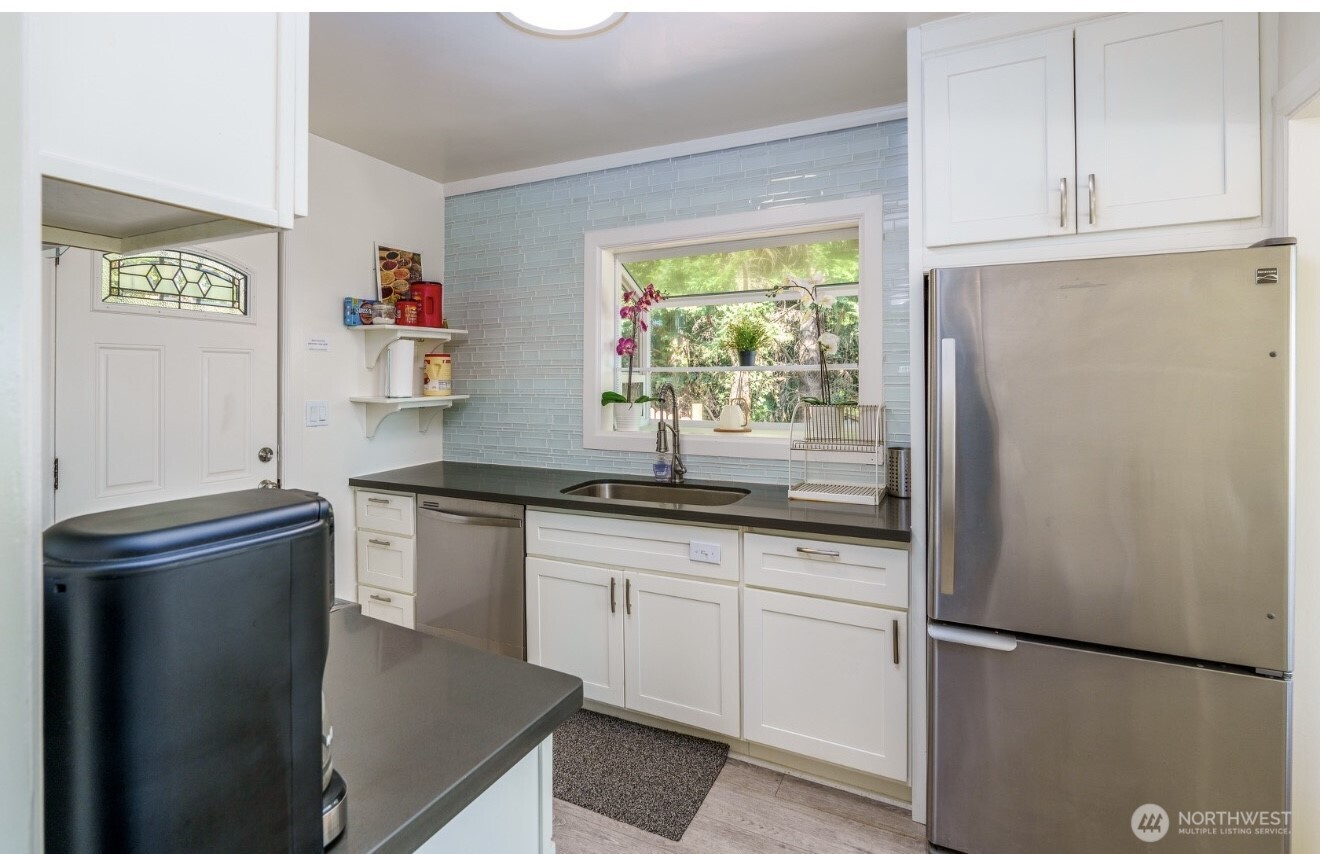 property viewer photo 20