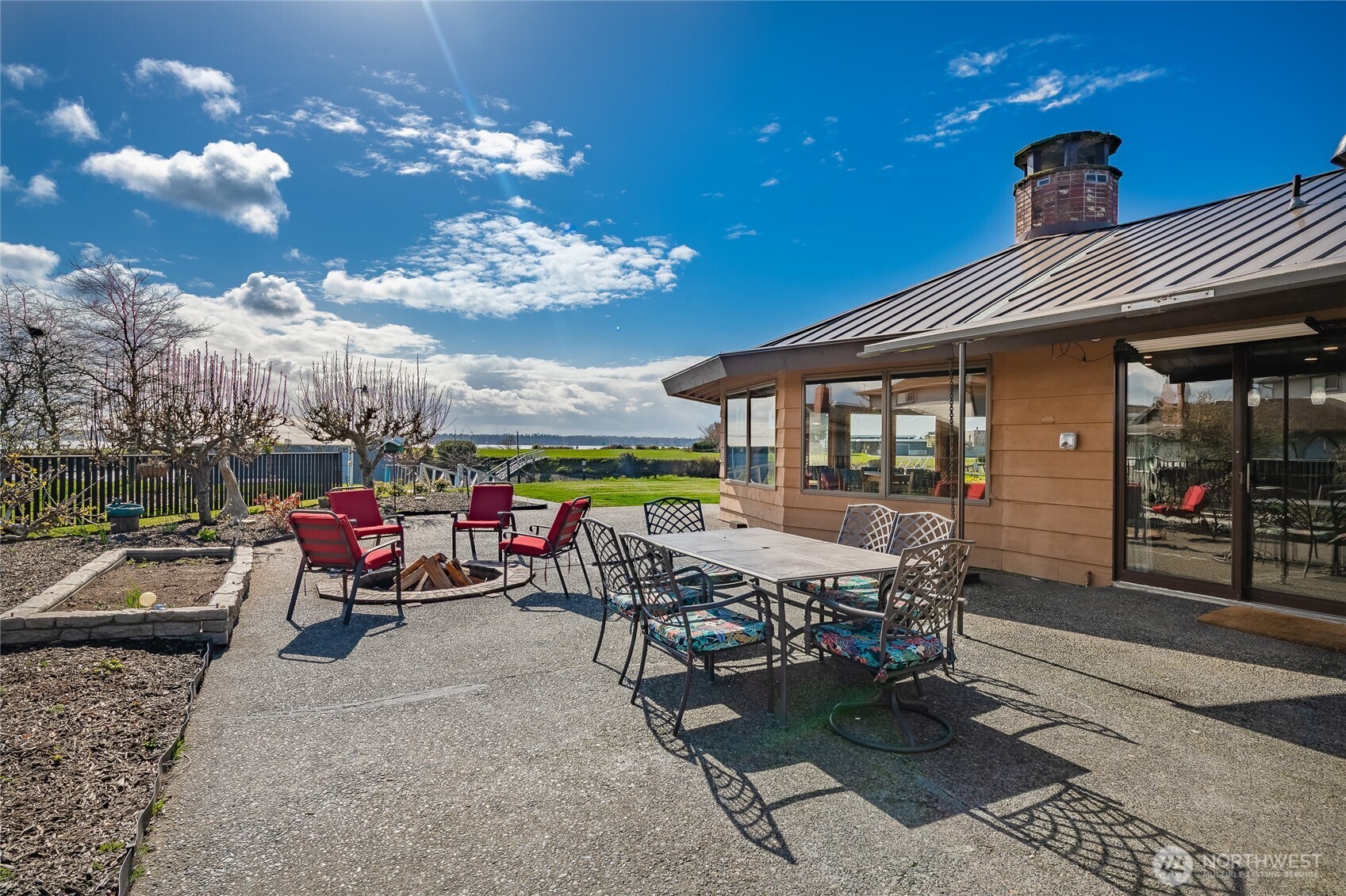 property viewer photo 10