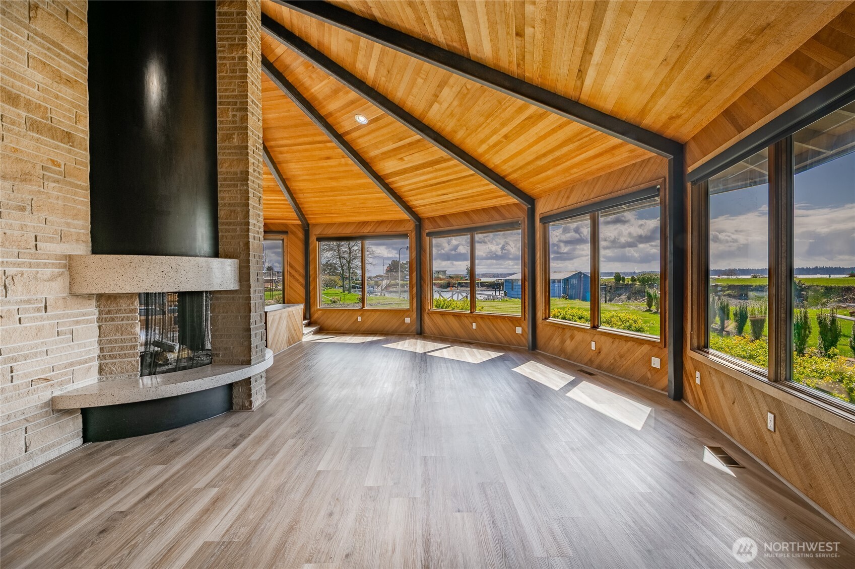 property viewer photo 21