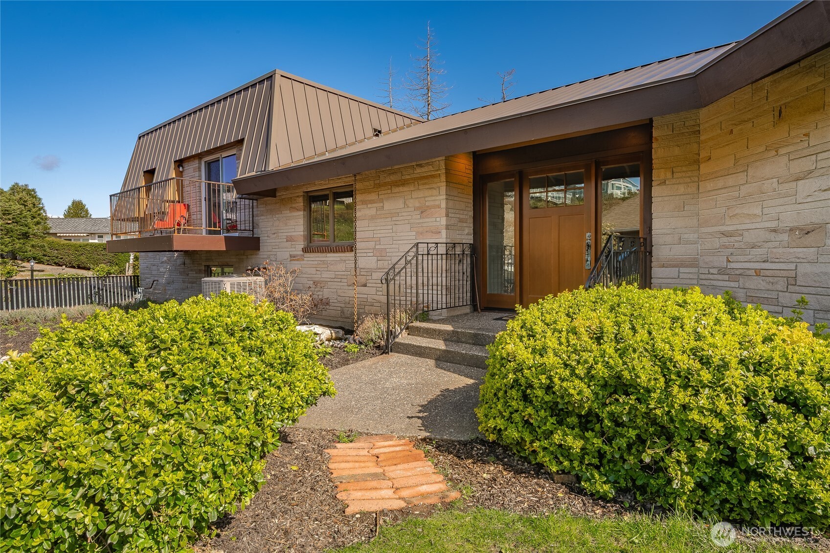 property viewer photo 8