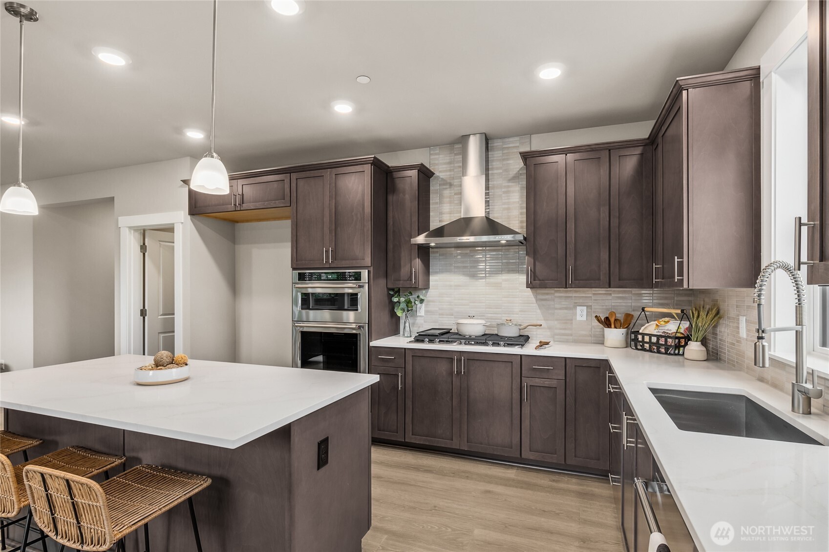 property viewer photo 7