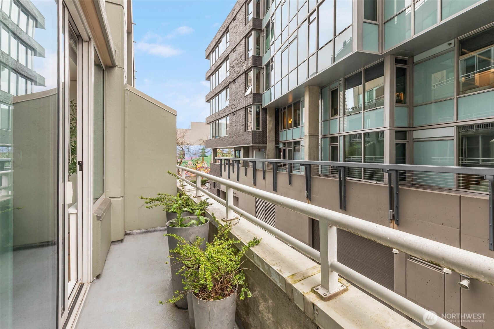 property viewer photo 9