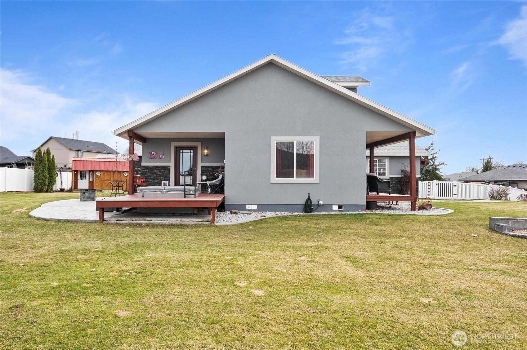 property viewer photo 10
