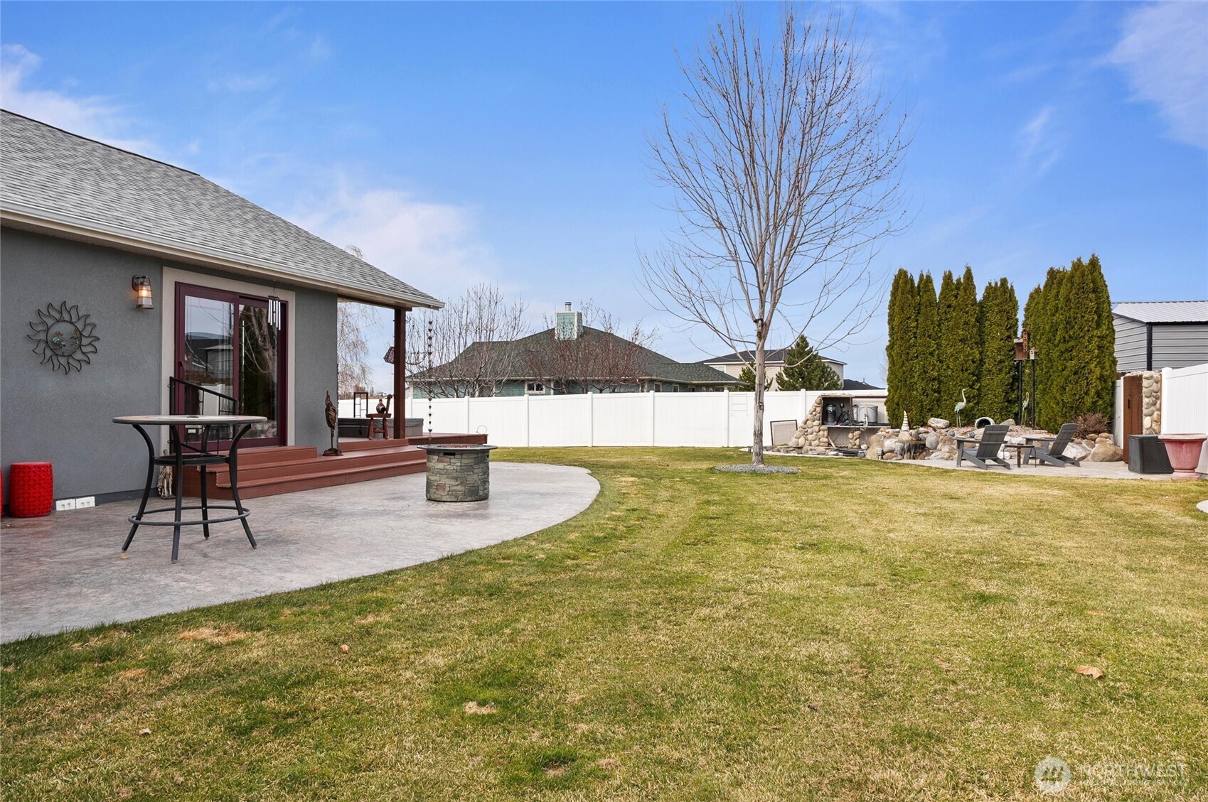 property viewer photo 11