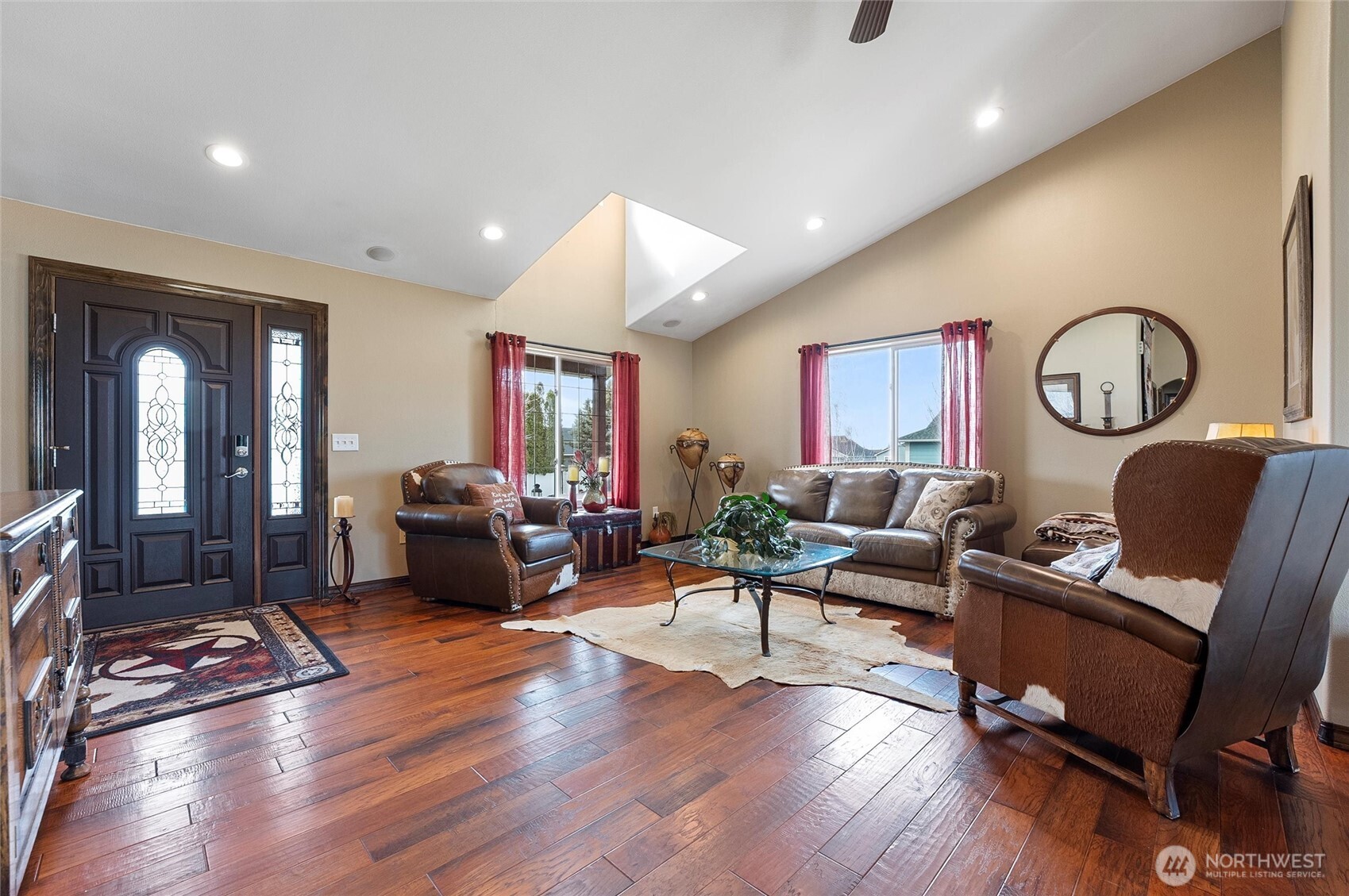 property viewer photo 15