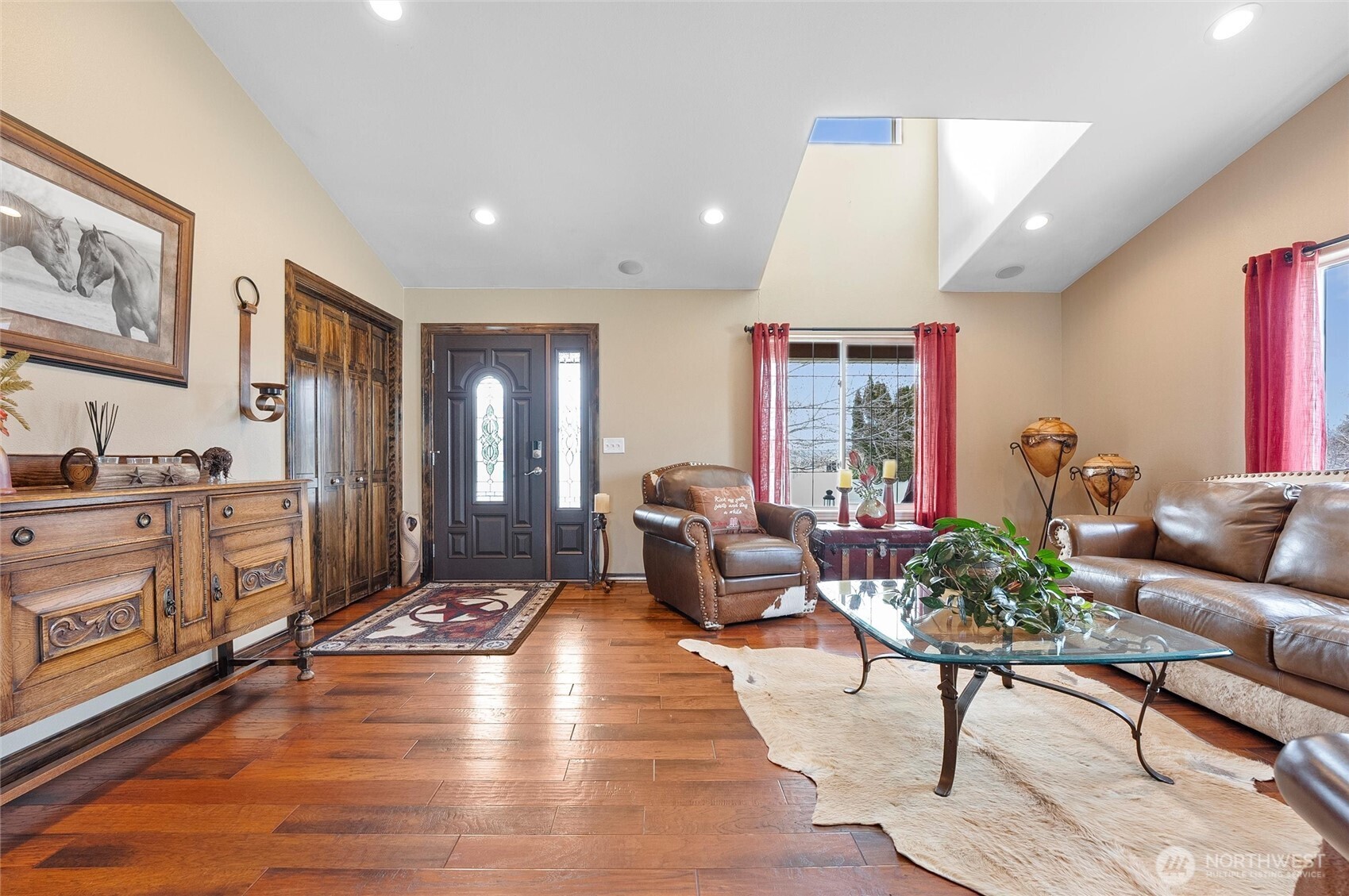 property viewer photo 16