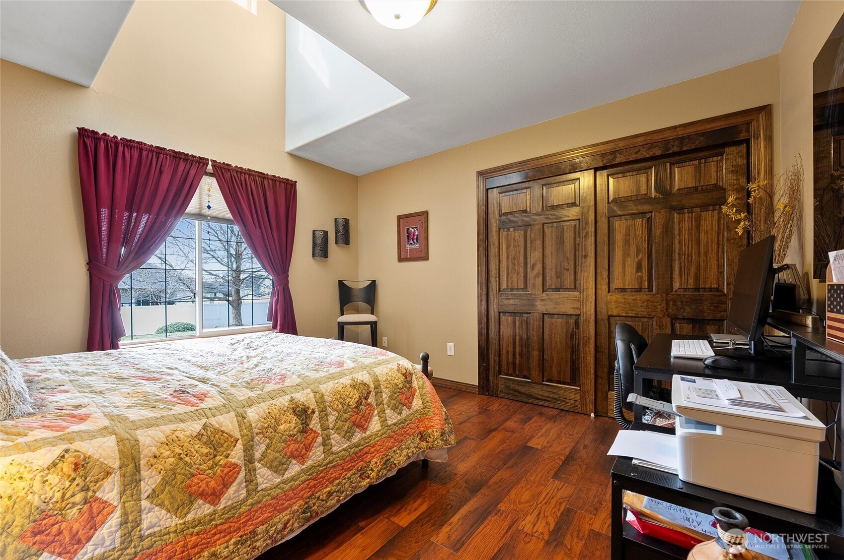 property viewer photo 25