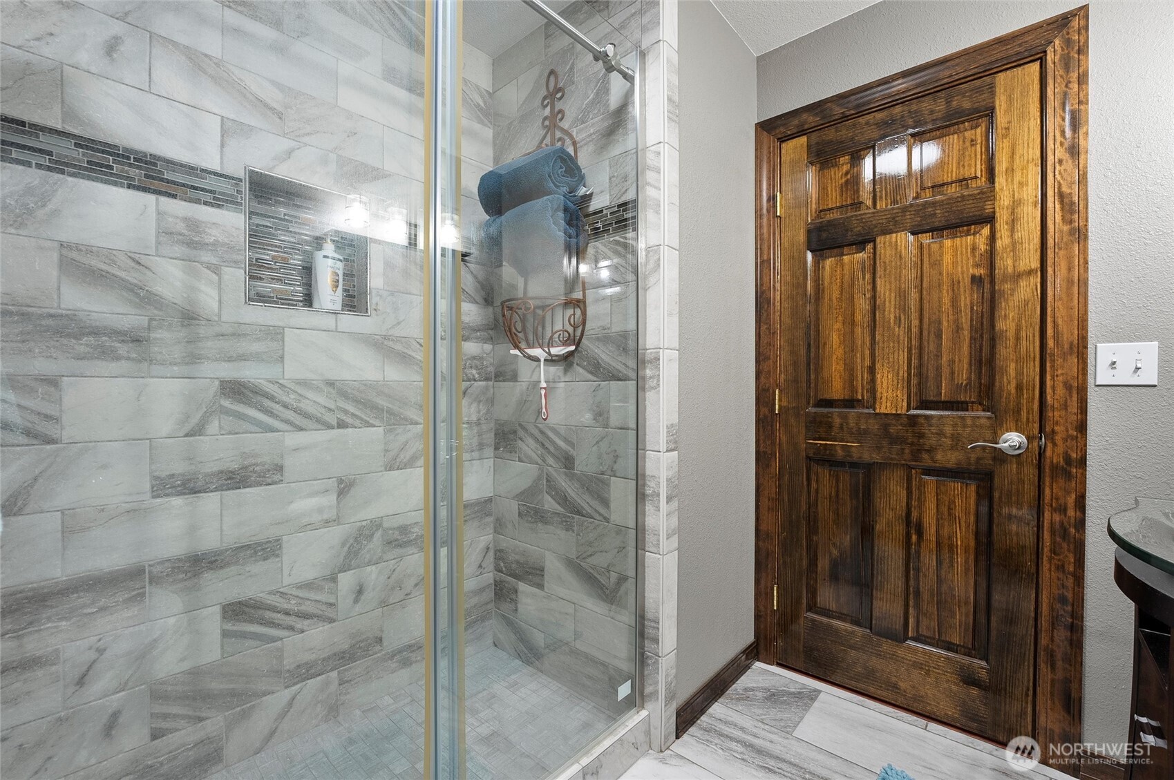 property viewer photo 27