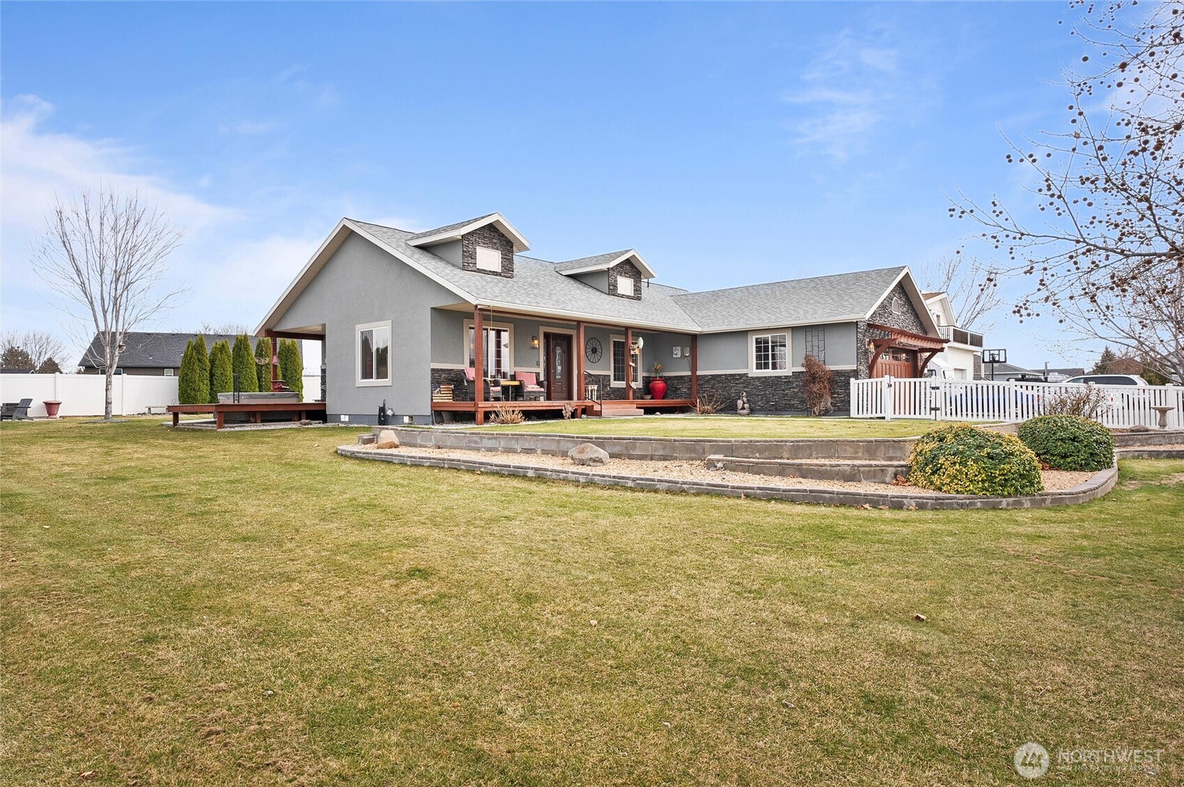 property viewer photo 6