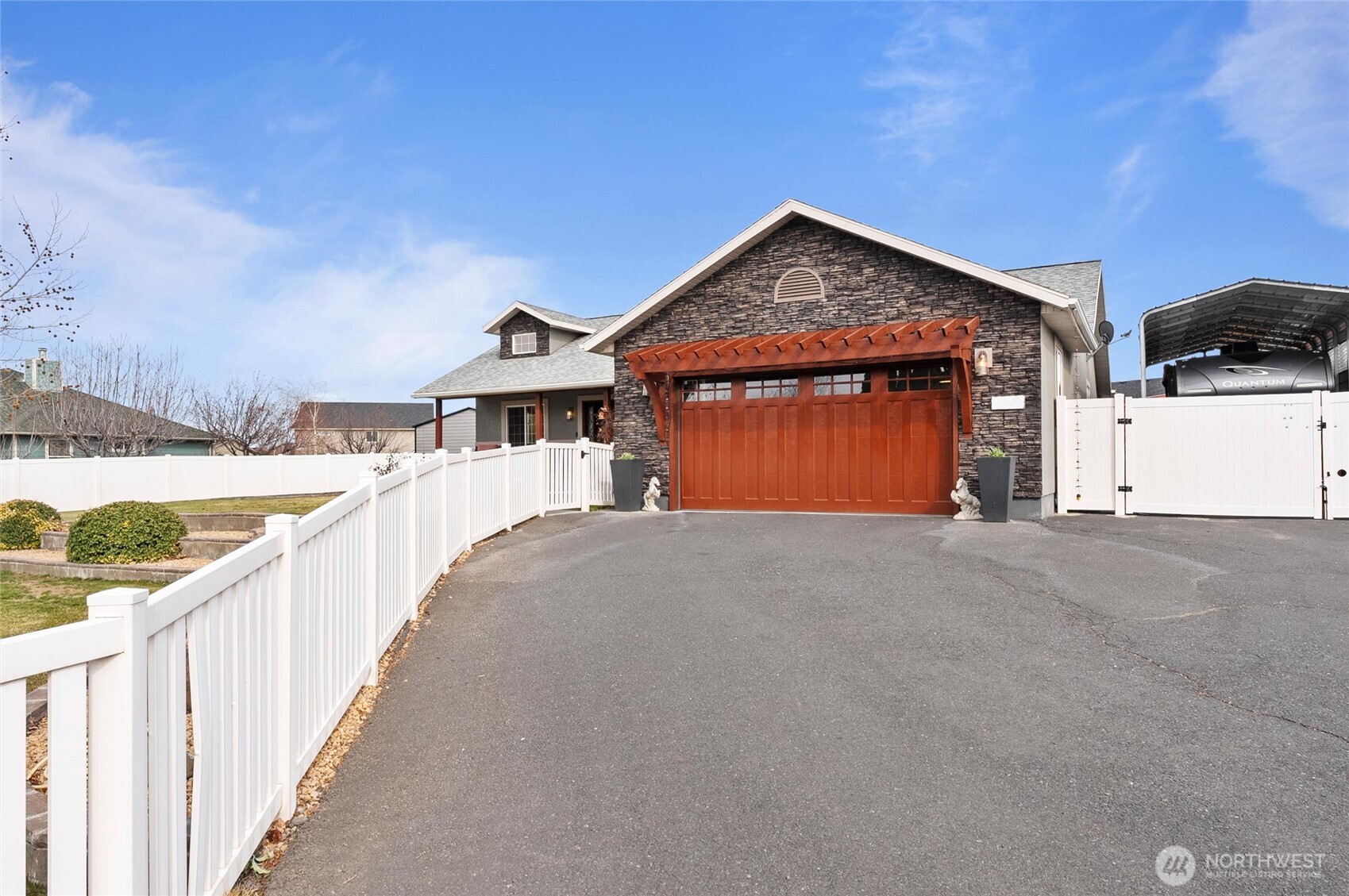 property viewer photo 8