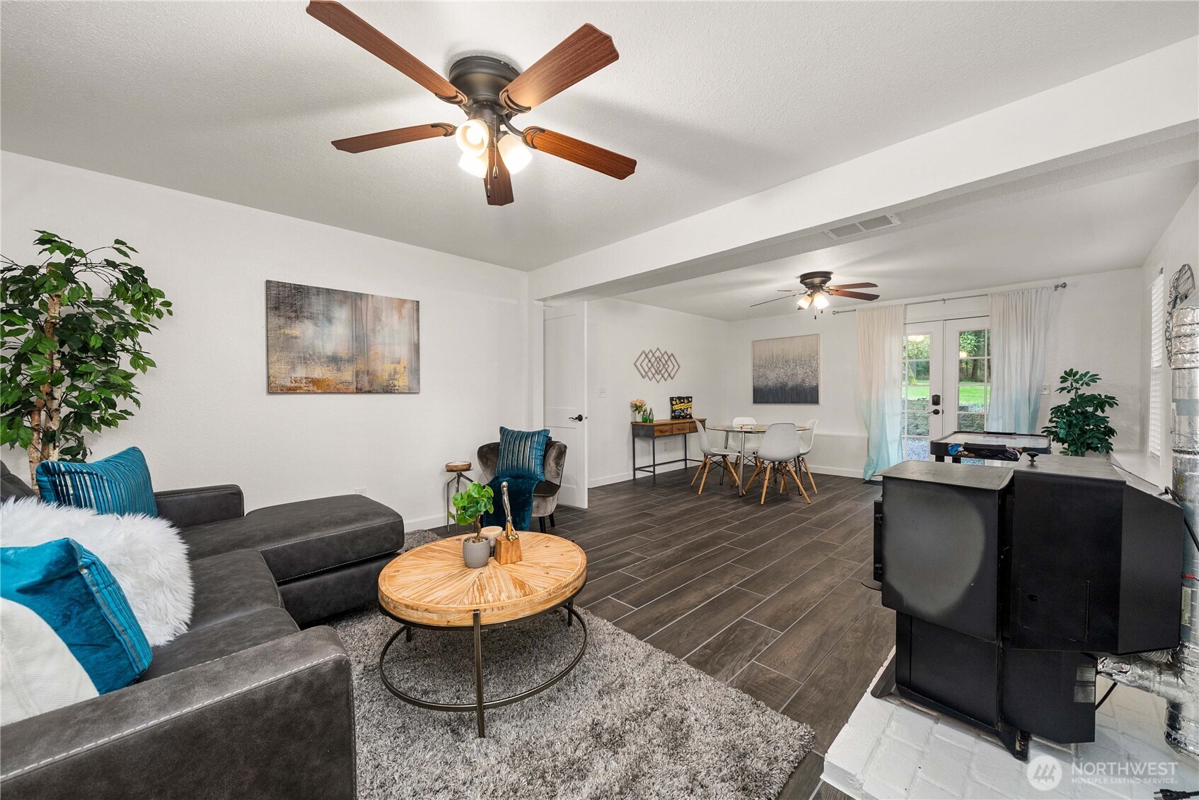 property viewer photo 11