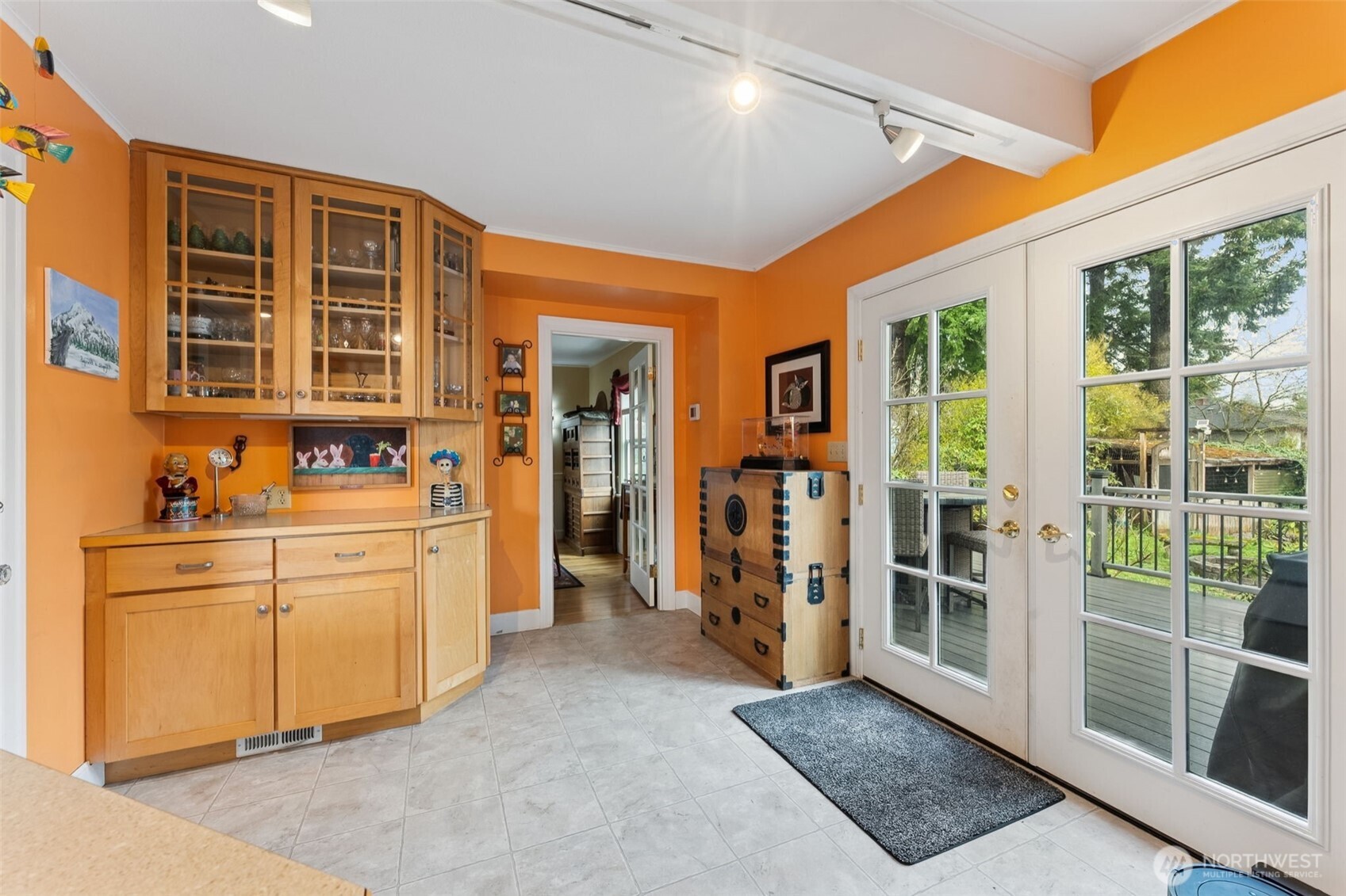 property viewer photo 7