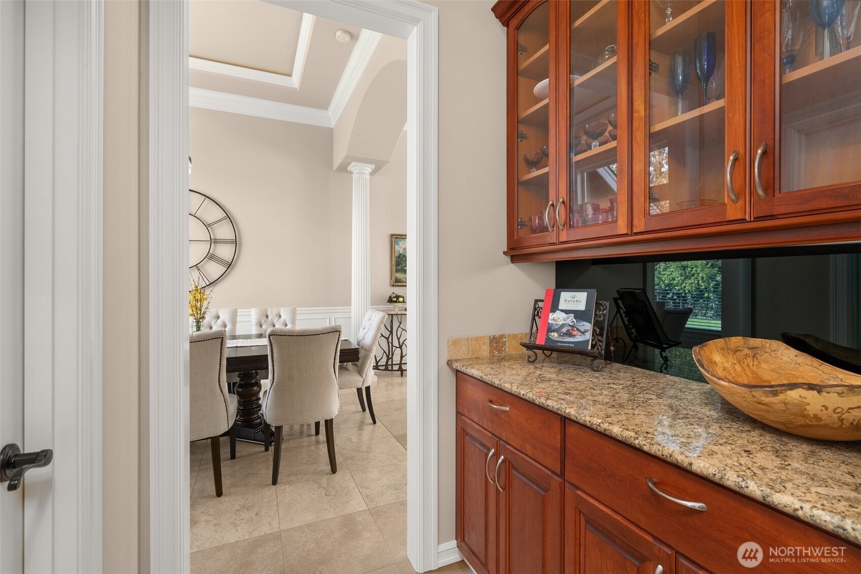 property viewer photo 12