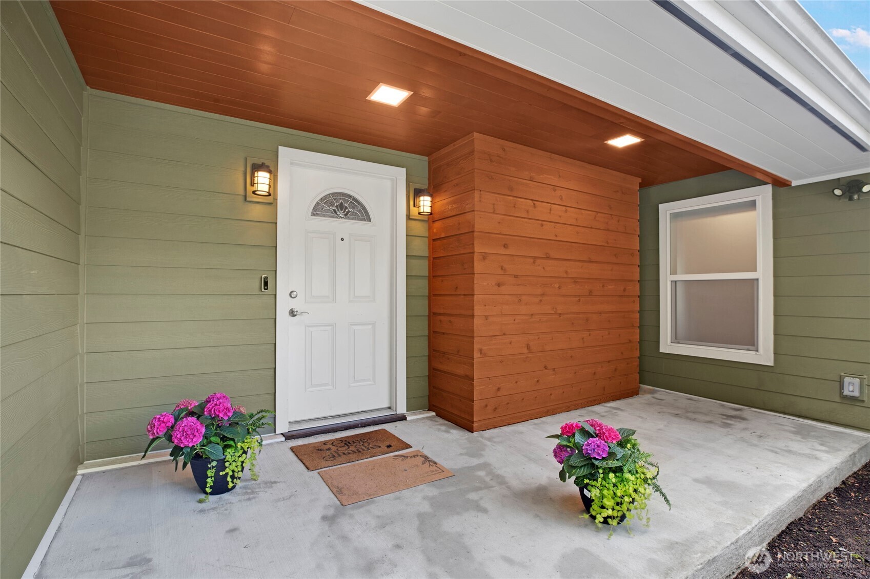 property viewer photo 2
