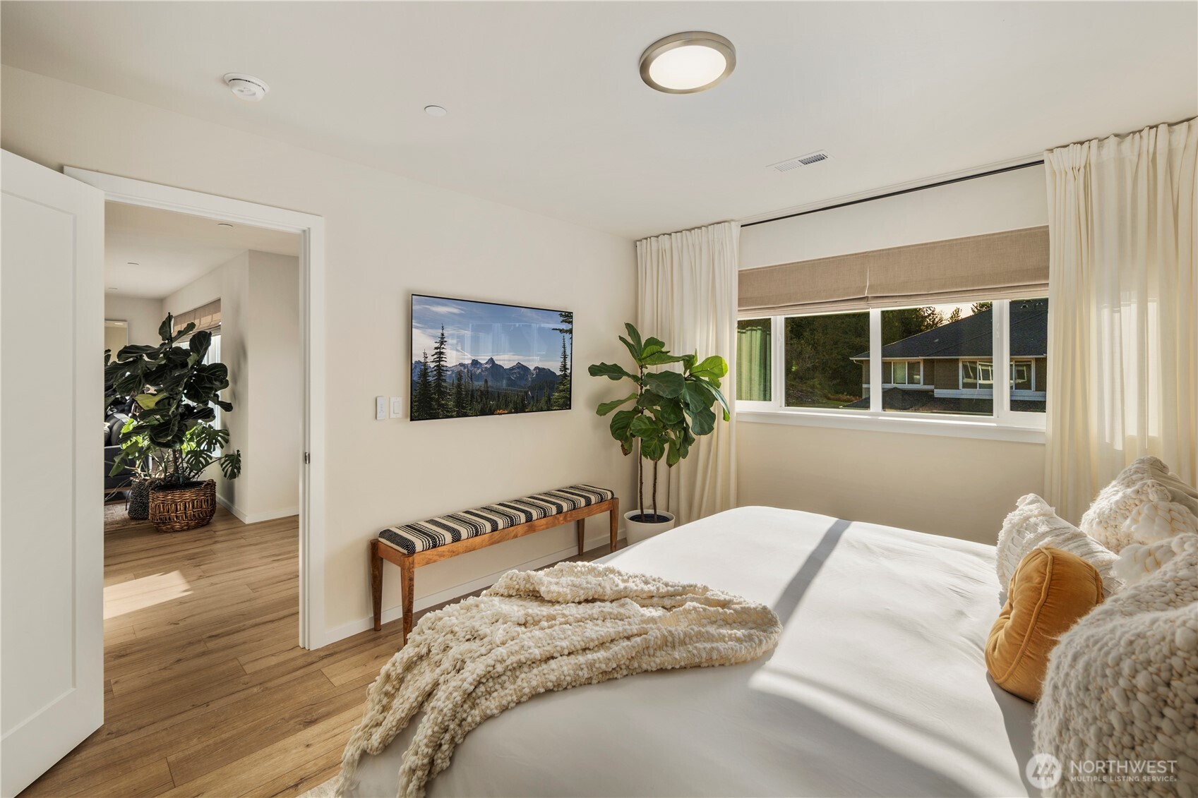 property viewer photo 24