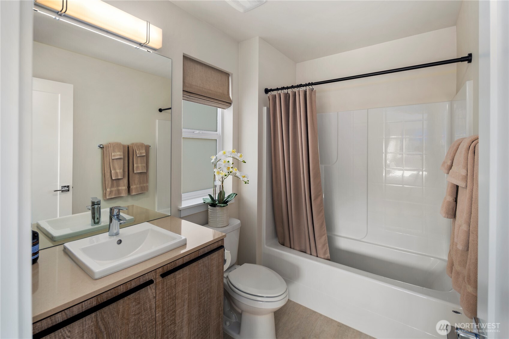 property viewer photo 25