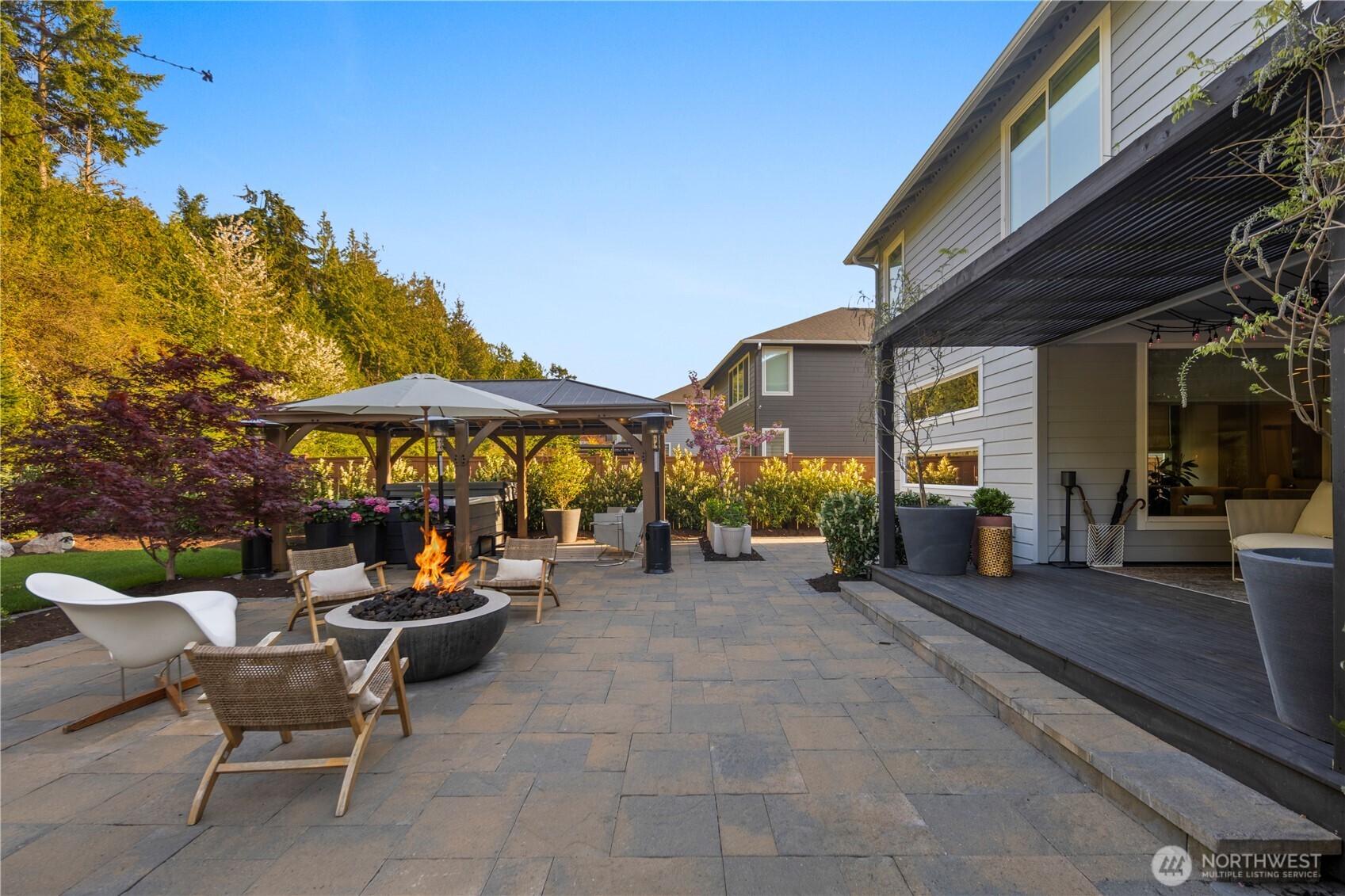 property viewer photo 33