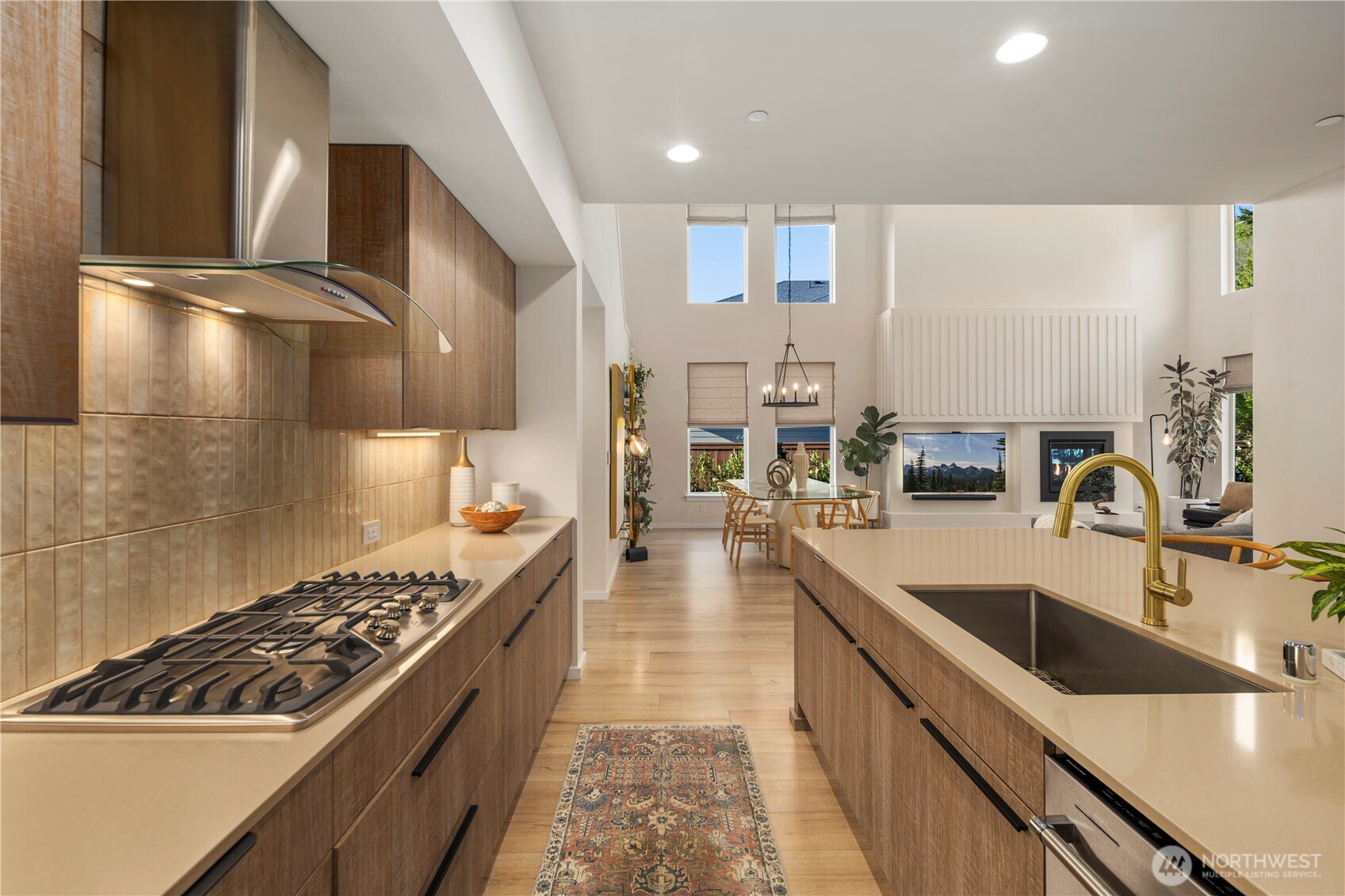 property viewer photo 7