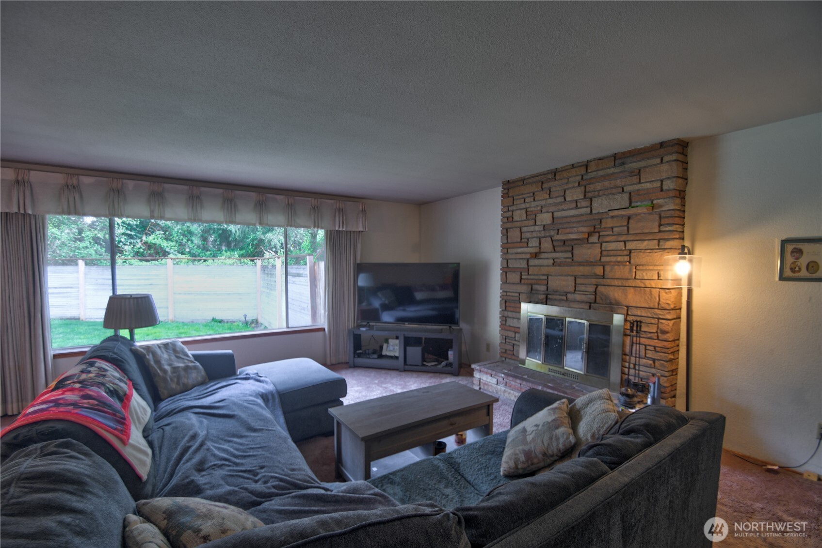 property viewer photo 6