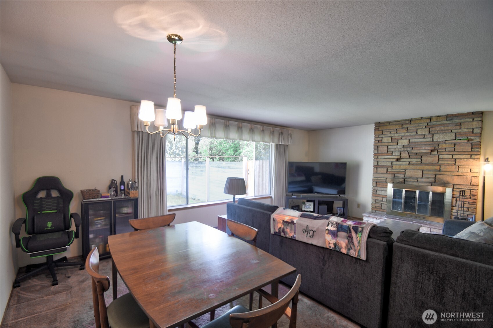 property viewer photo 9