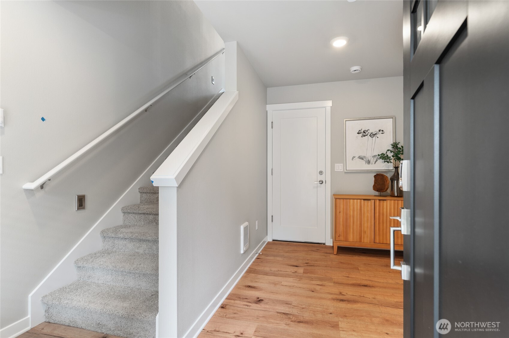property viewer photo 1