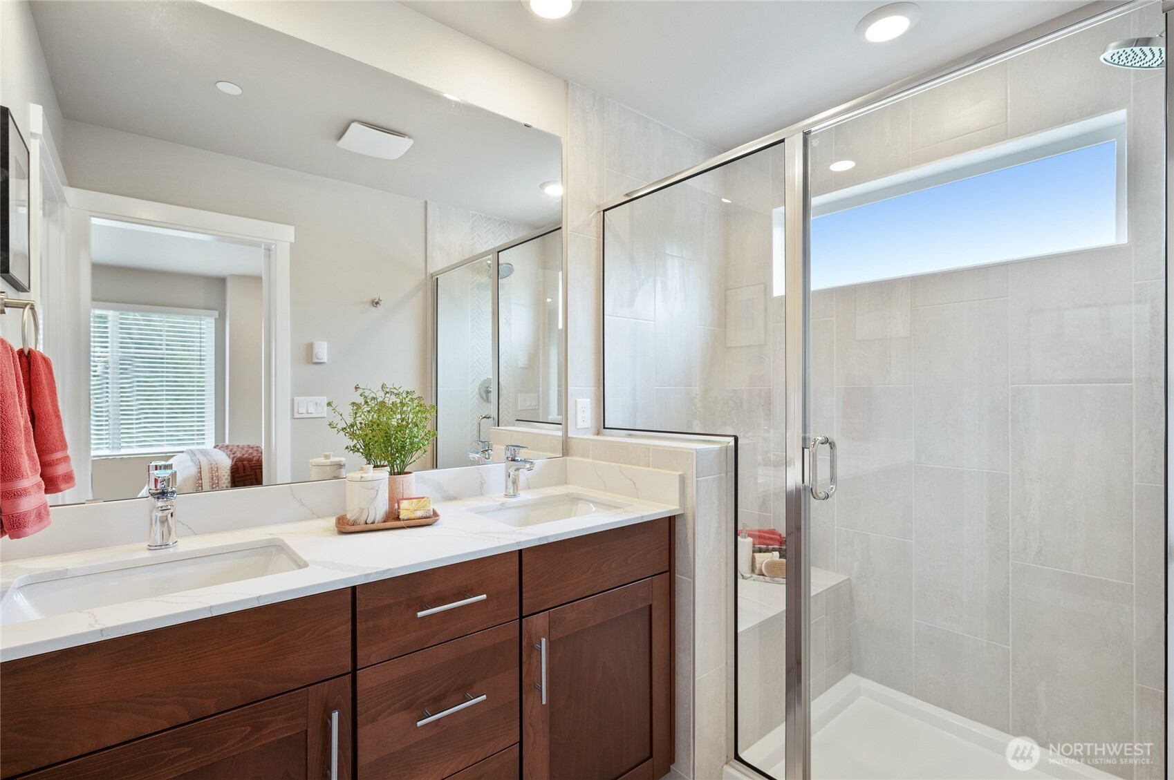 property viewer photo 10