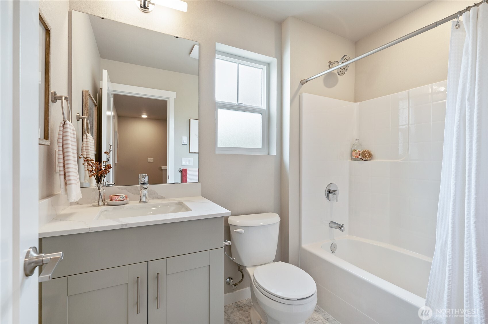 property viewer photo 12