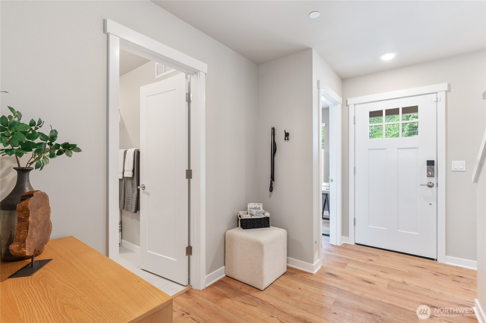 property viewer photo 2