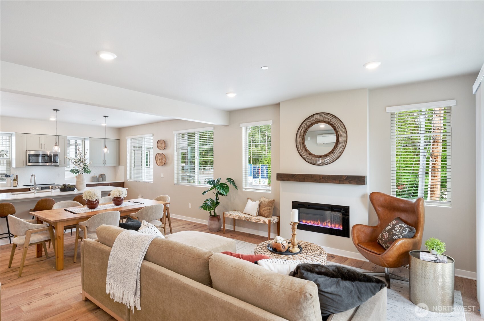 property viewer photo 6