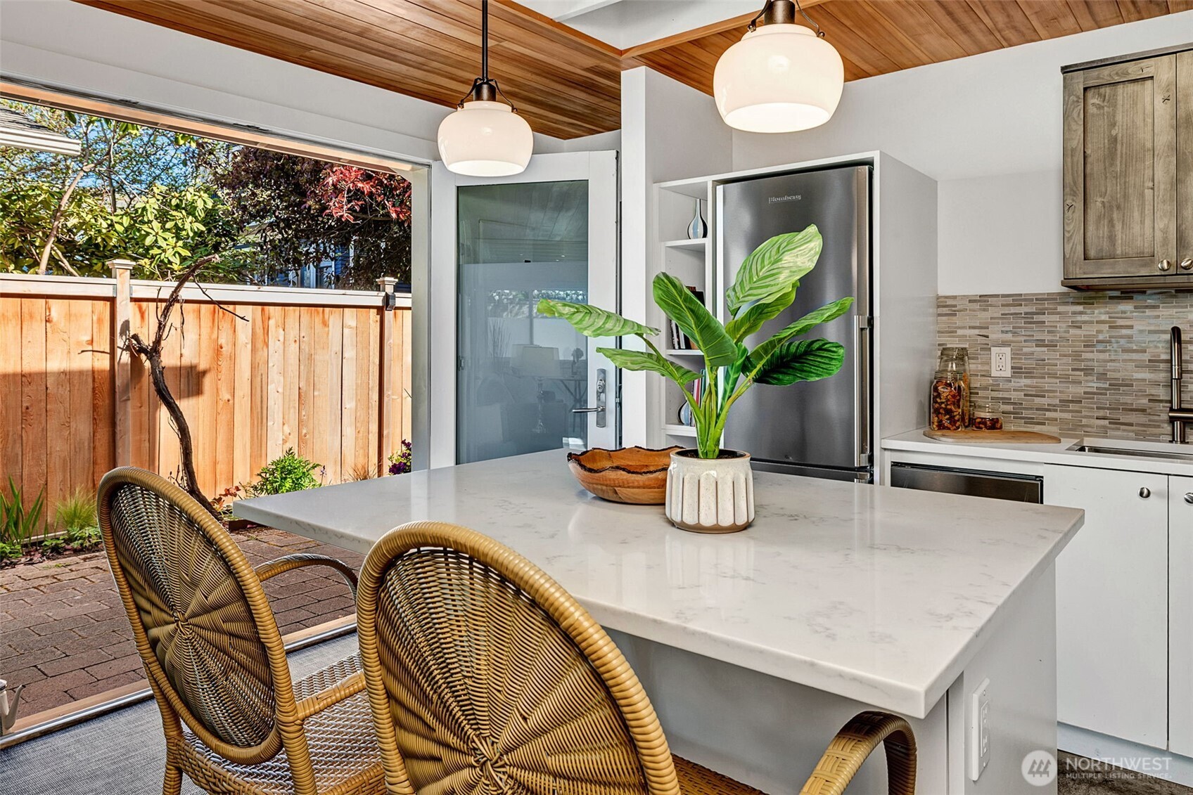 property viewer photo 10