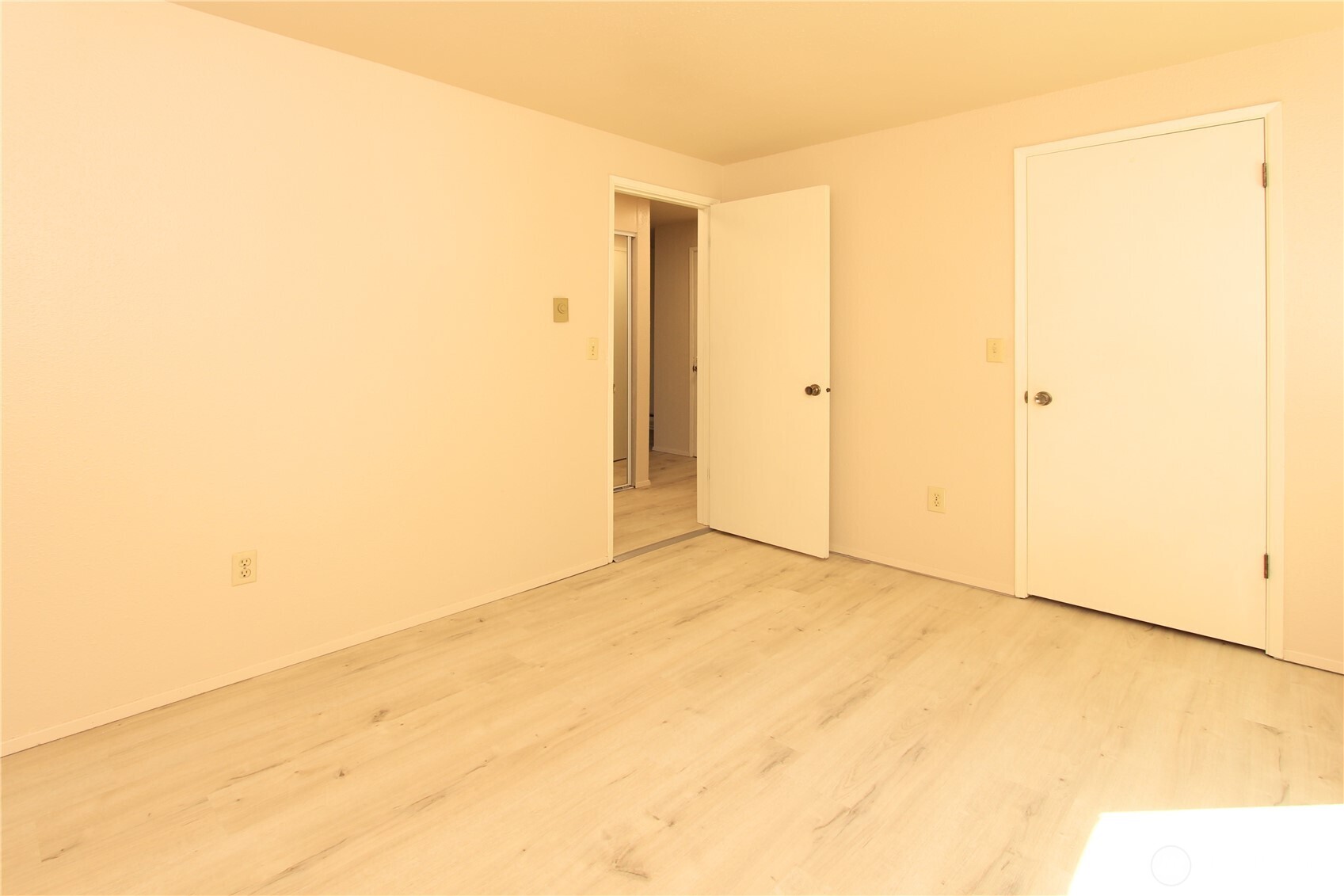property viewer photo 10