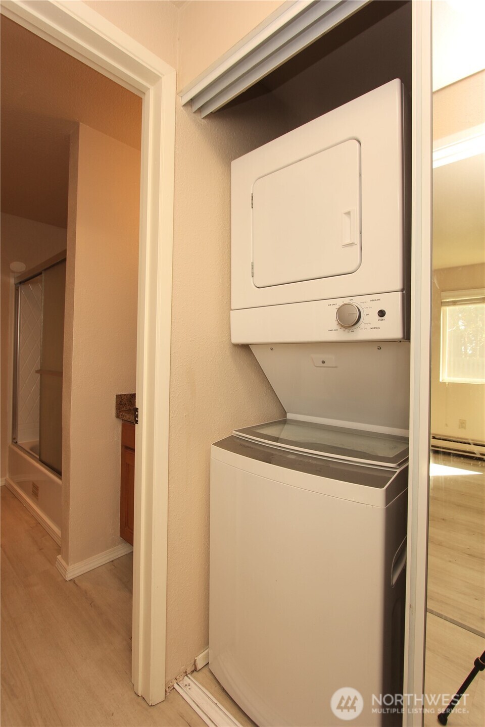 property viewer photo 14