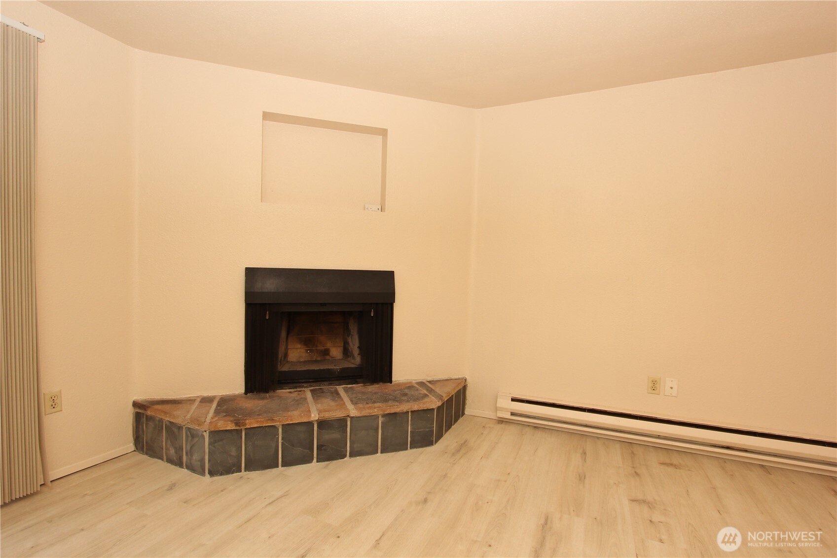 property viewer photo 20