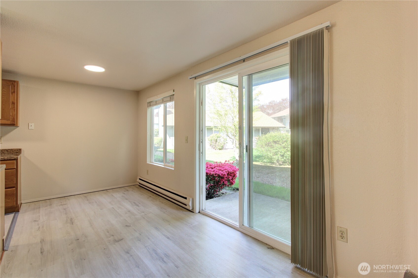 property viewer photo 4