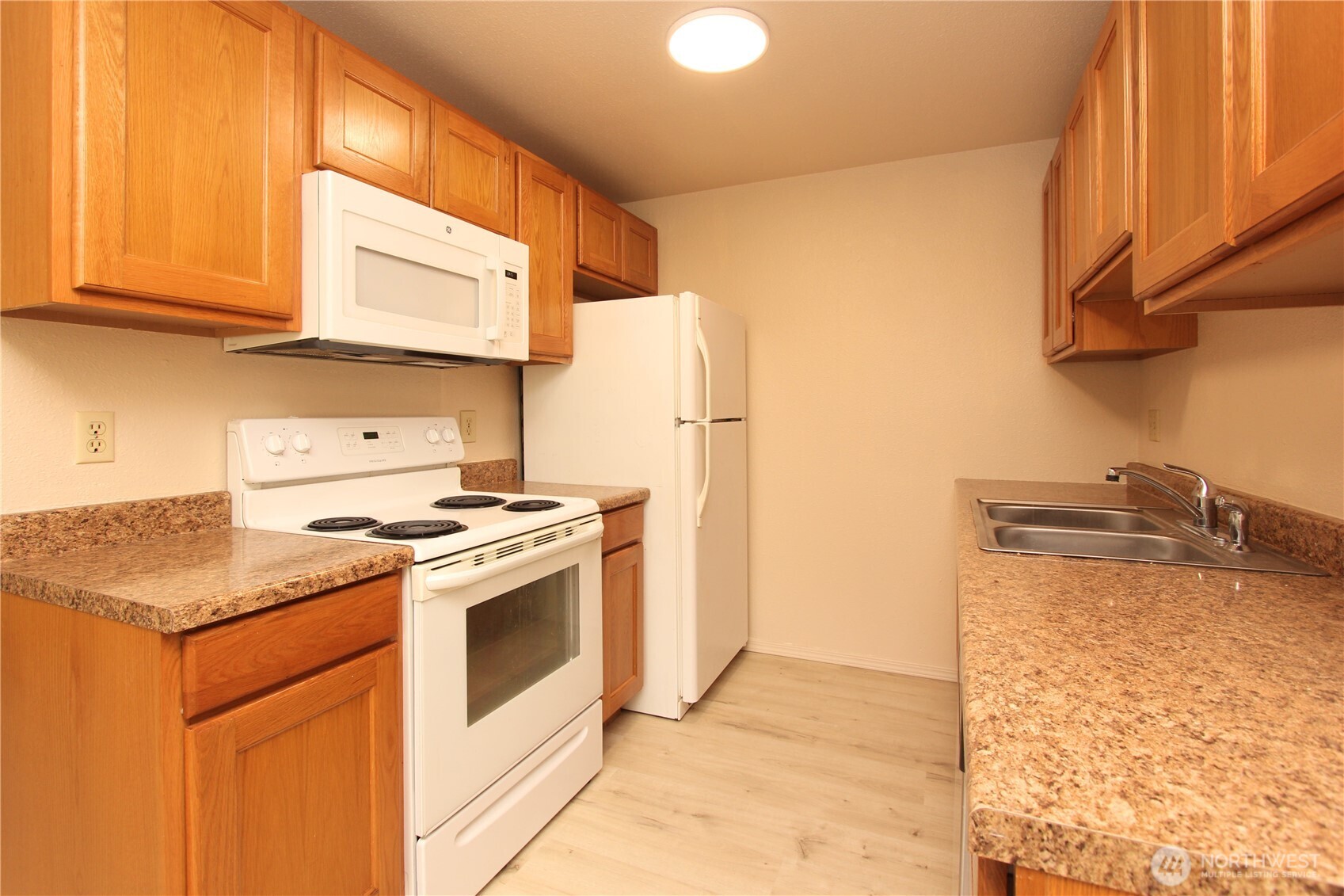 property viewer photo 6