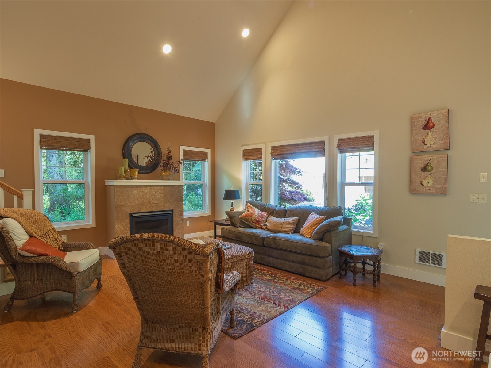 property viewer photo 17