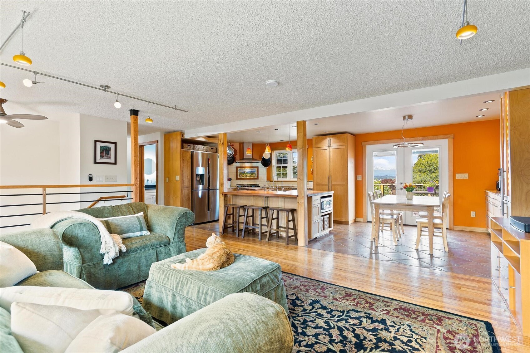 property viewer photo 19