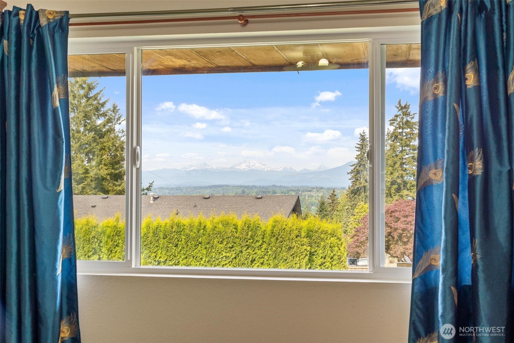 property viewer photo 26