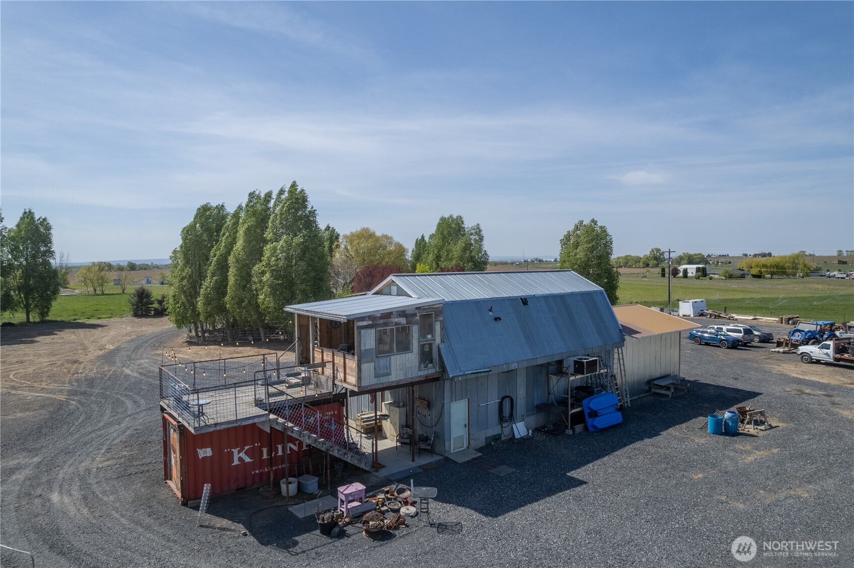 main property photo 6