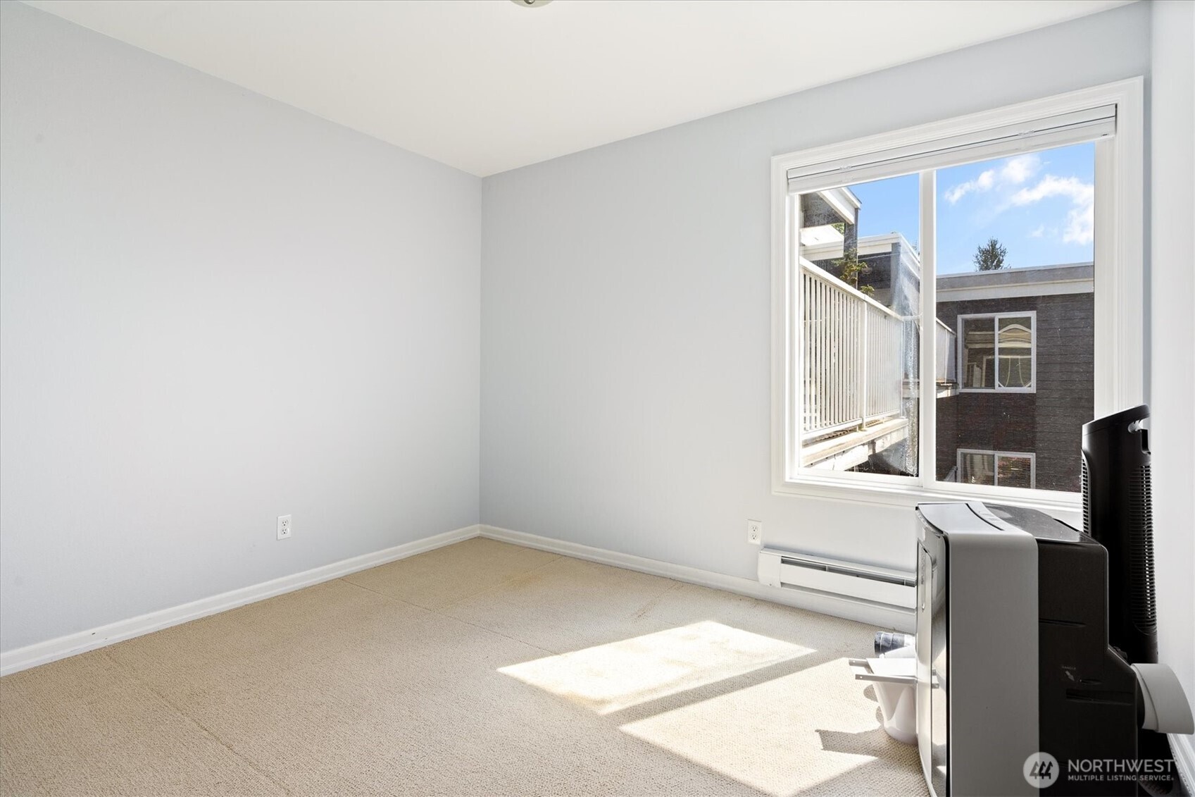 property viewer photo 17