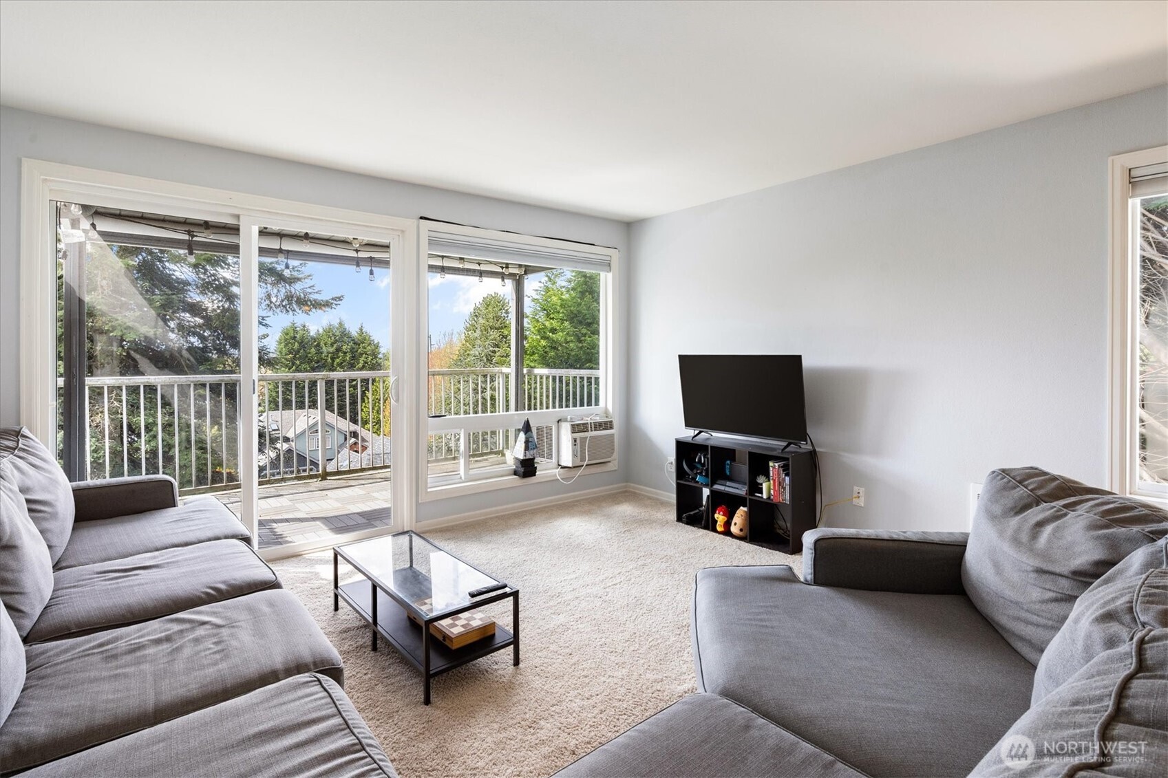 property viewer photo 2