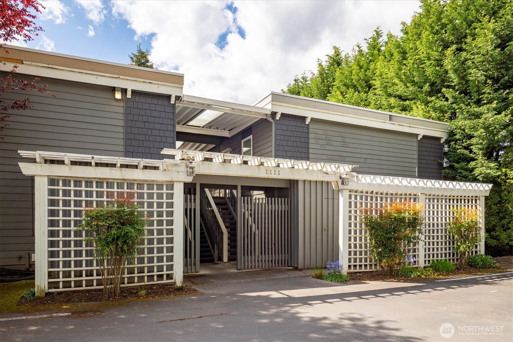 property viewer photo 21