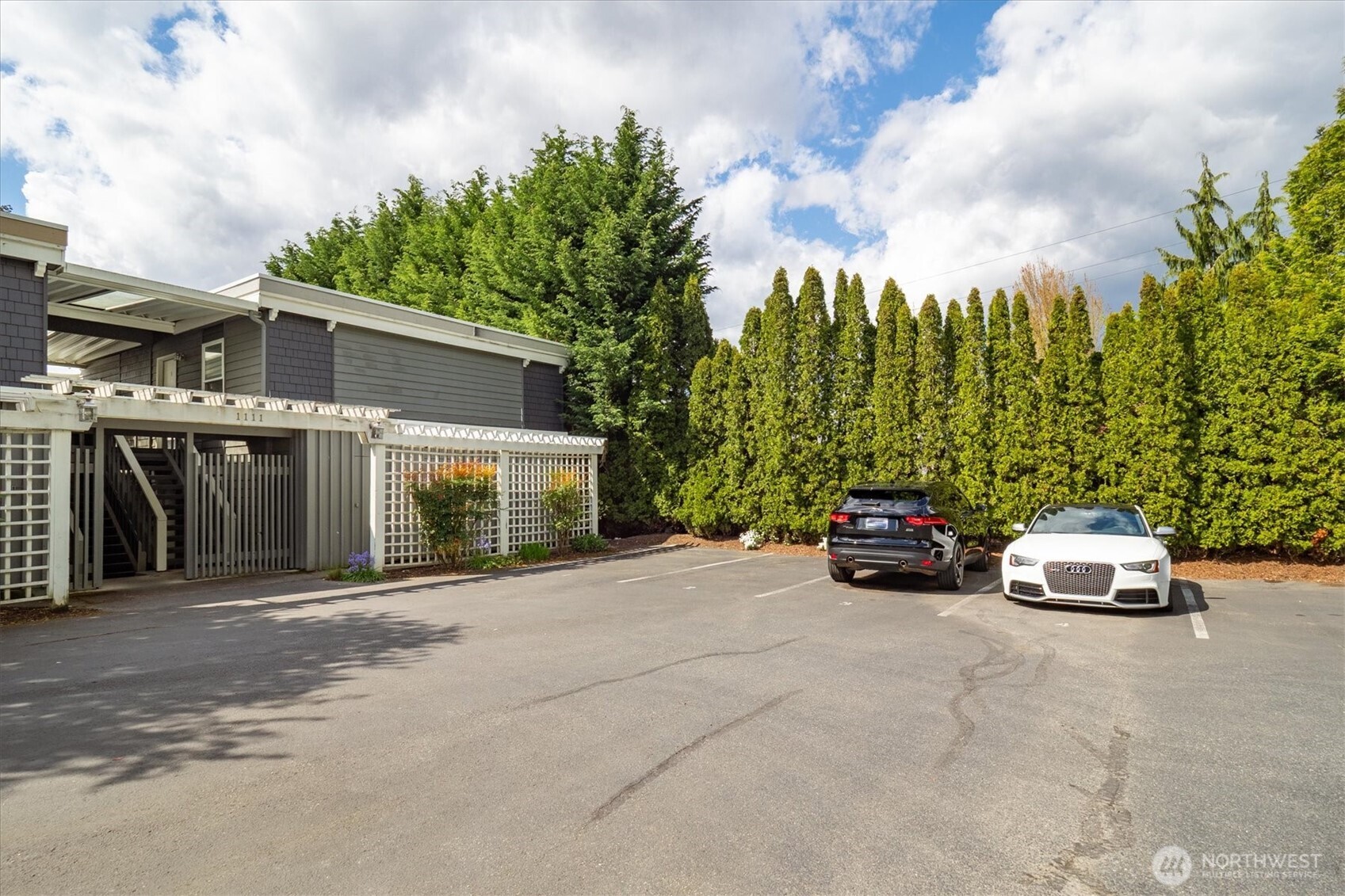 property viewer photo 23