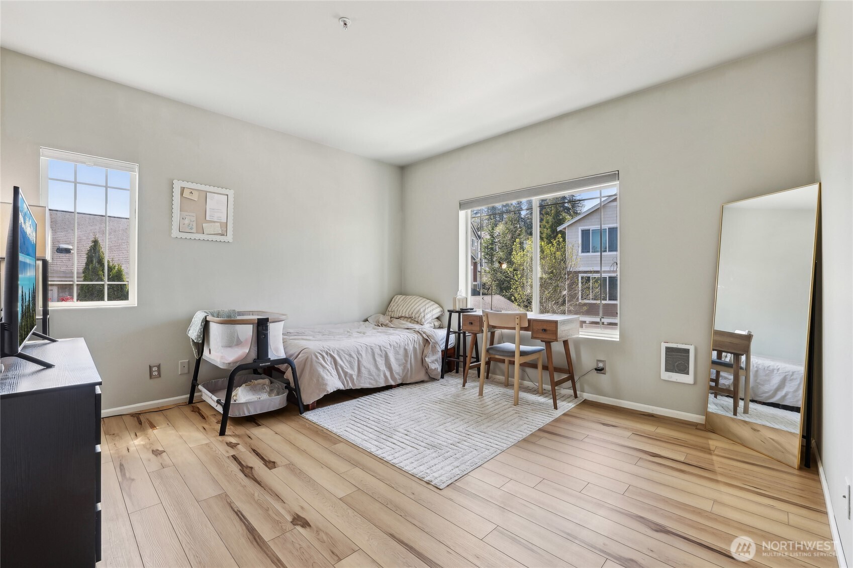 property viewer photo 14