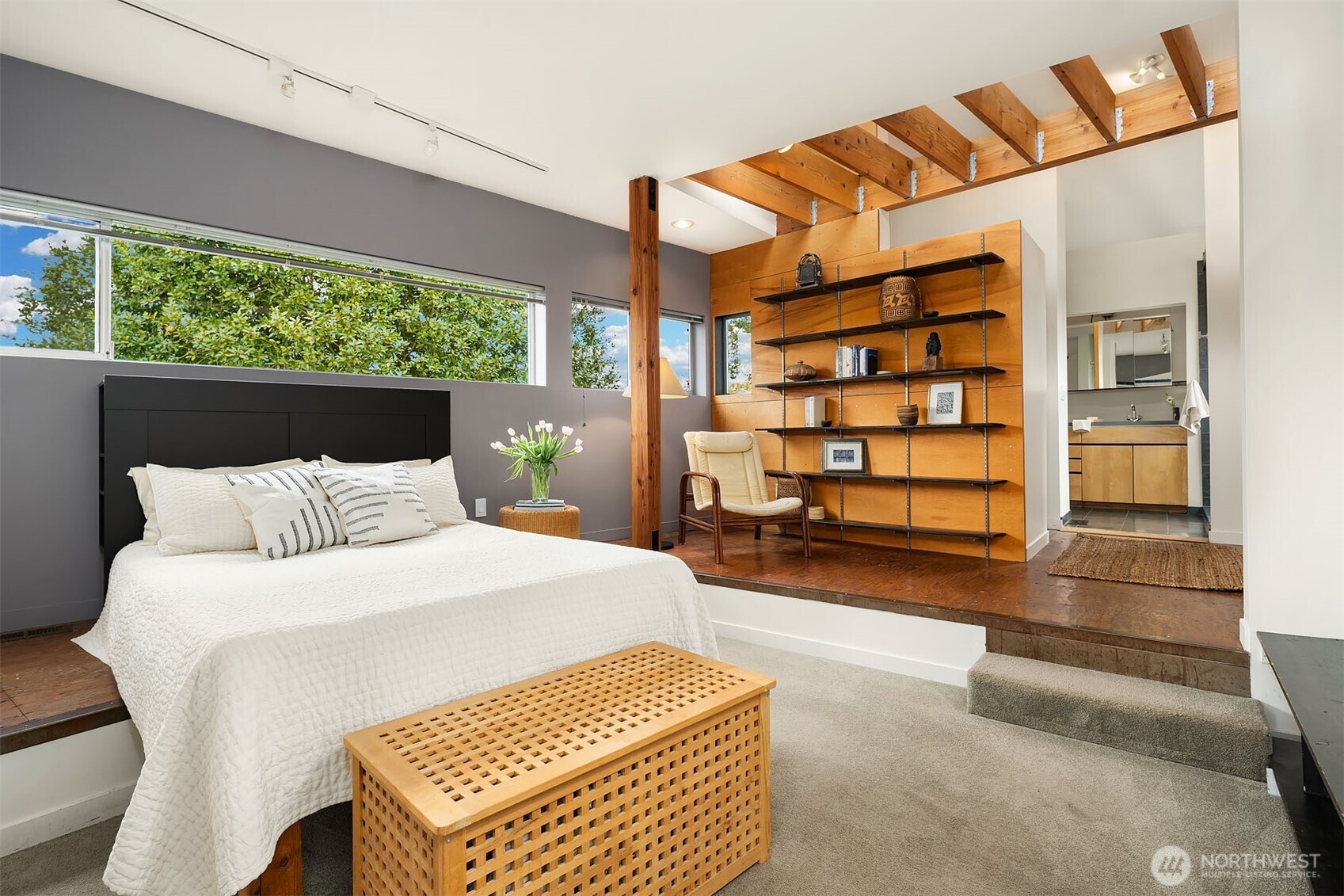 property viewer photo 16