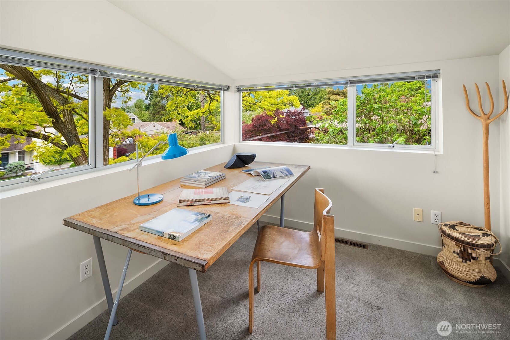 property viewer photo 18