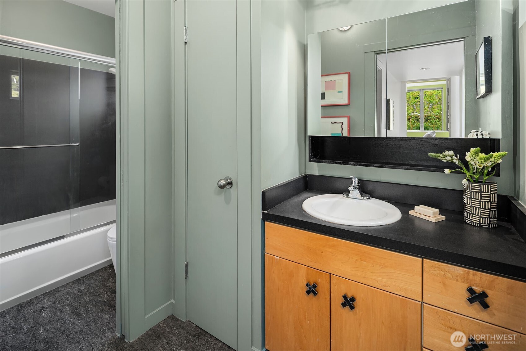 property viewer photo 23